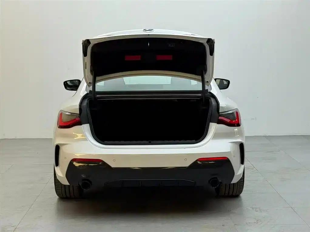 2023 BMW 4 Series 425i M Sport Shadow Edition — миниатюра 6