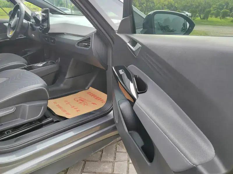 Volkswagen ID.3 2023 Pure Smart Edition — миниатюра 9