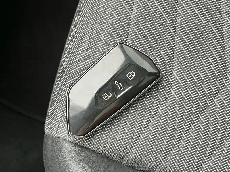 Volkswagen ID.3 2023 Upgraded Pure Smart Edition — миниатюра 11
