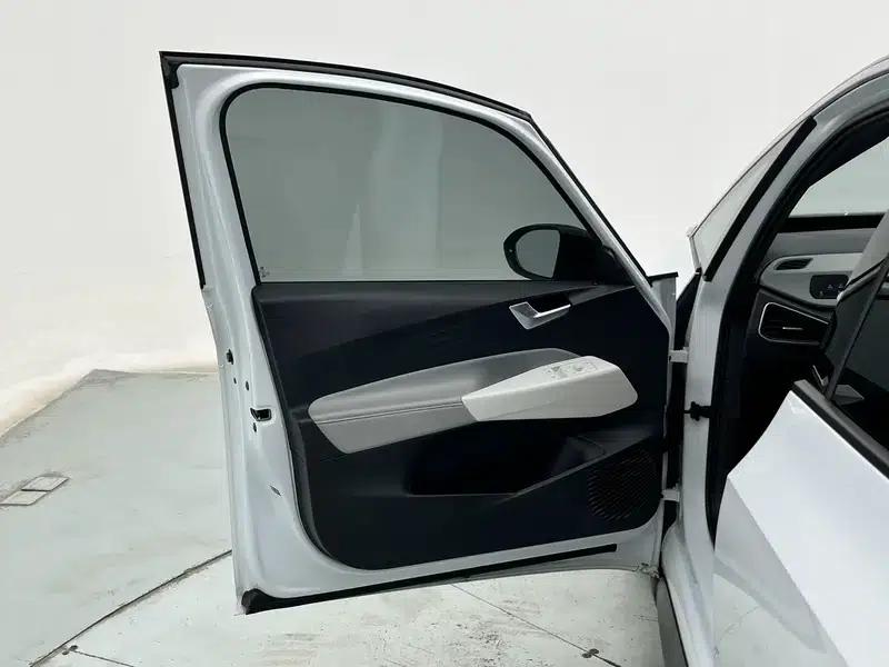 Volkswagen ID.3 2023 Upgraded Pure Smart Edition — миниатюра 25
