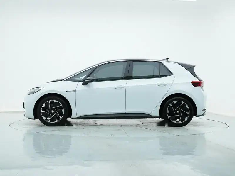 Volkswagen ID.3 2023 Upgraded Pure Smart Edition — миниатюра 4