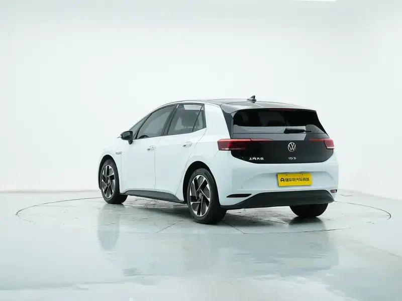 Volkswagen ID.3 2023 Upgraded Pure Smart Edition — миниатюра 5