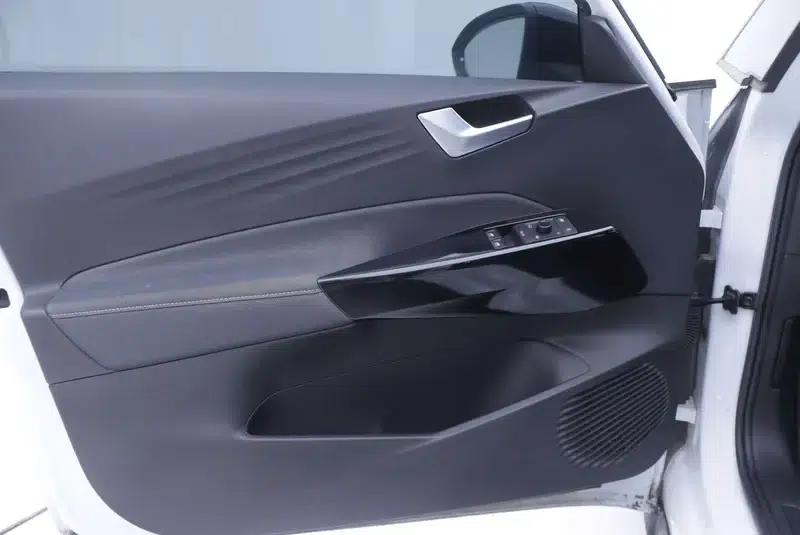 Volkswagen ID.3 2022 Pure Edition — миниатюра 6