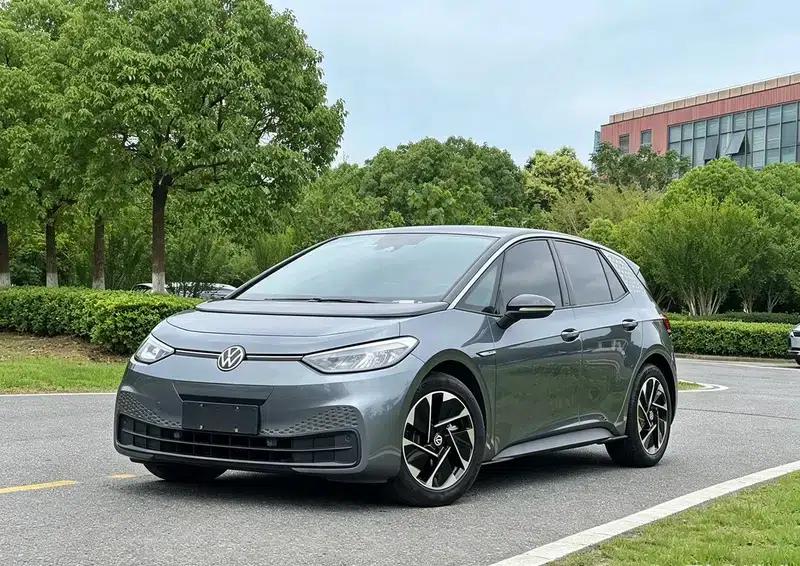 Volkswagen ID.3 2023 Upgraded Pure Smart Edition — миниатюра 1