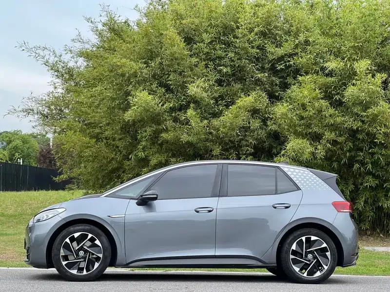 Volkswagen ID.3 2023 Upgraded Pure Smart Edition — миниатюра 4