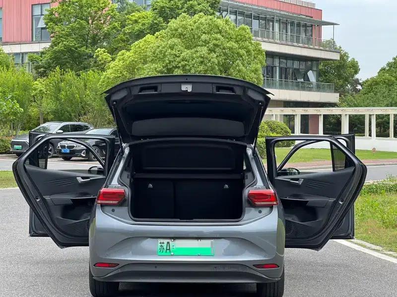 Volkswagen ID.3 2023 Upgraded Pure Smart Edition — миниатюра 8