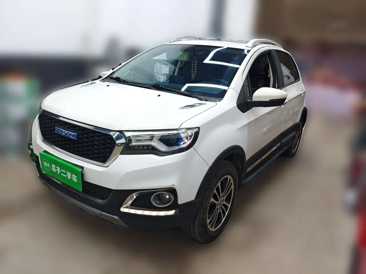 Haval H1 2016 Revised Version Blue Badge 1.5L AMT Luxury Edition — миниатюра 1