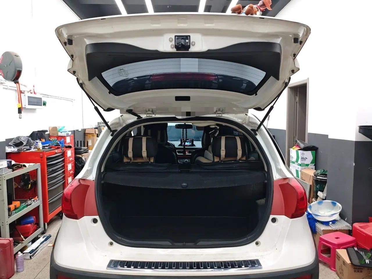 Haval H1 2016 Revised Version Blue Badge 1.5L AMT Luxury Edition — миниатюра 19