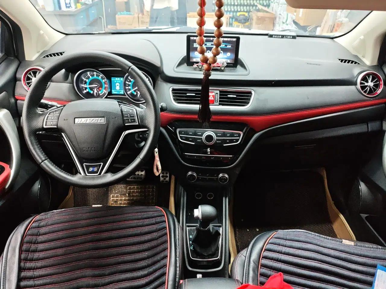 Haval H1 2016 Revised Version Blue Badge 1.5L AMT Luxury Edition — миниатюра 9