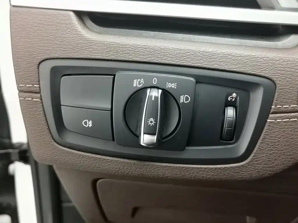BMW X2 2020 sDrive25i Leading M Sport Package — миниатюра 21