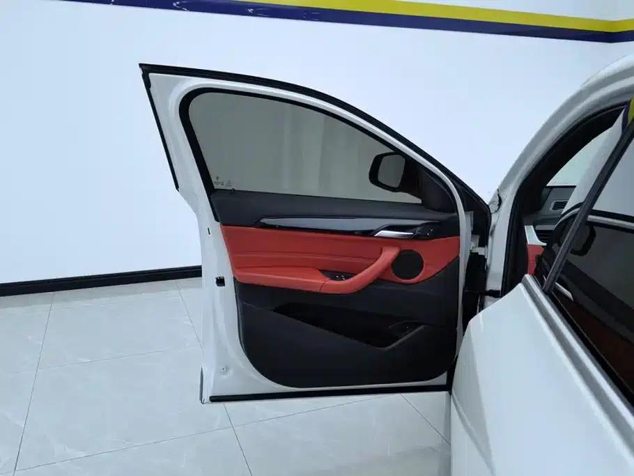 BMW X2 2020 sDrive25i Leading M Sport Package — миниатюра 7