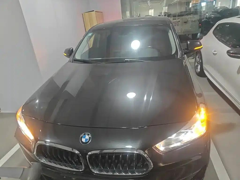 2021 BMW X2 Facelift sDrive25i M Sport Package — миниатюра 3
