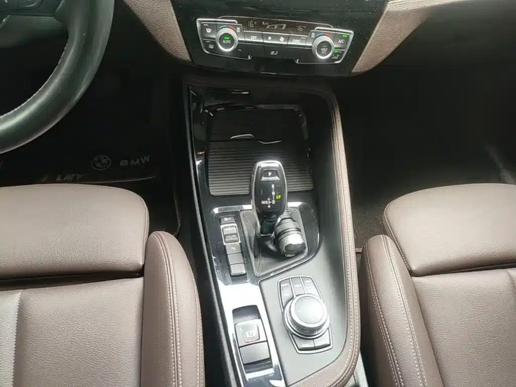 BMW X2 2022 sDrive25i M Sport Package — миниатюра 14