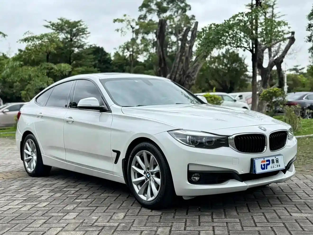 2019 BMW 3 Series GT 320i M Sport — миниатюра 3