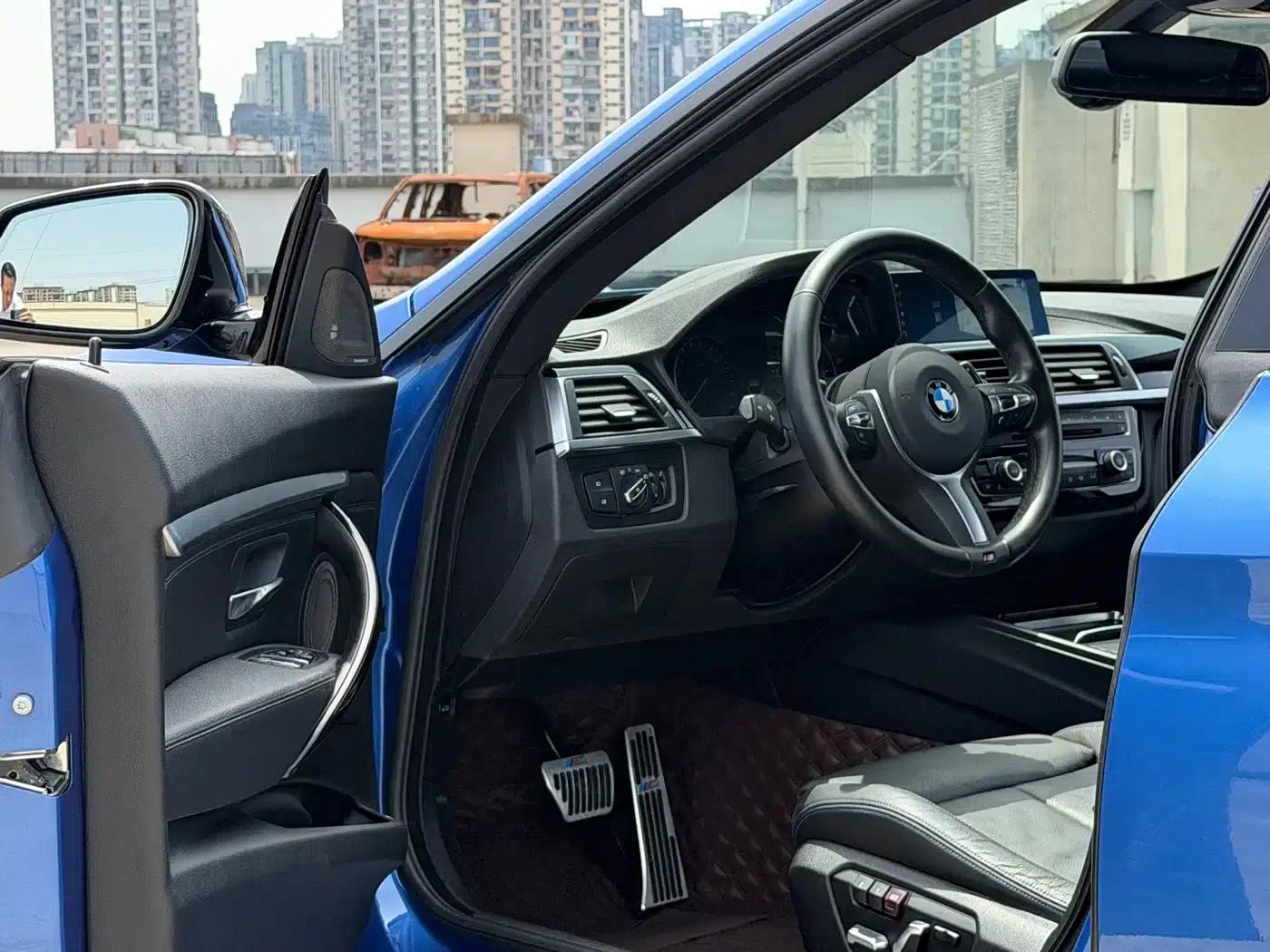 BMW 3 Series GT 2020 320i M Sport Shadow Edition — миниатюра 11