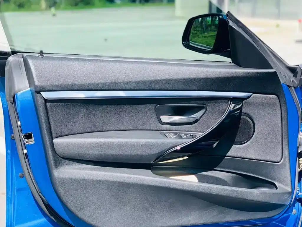 2020 BMW 3 Series GT 320i M Sport Package — миниатюра 5