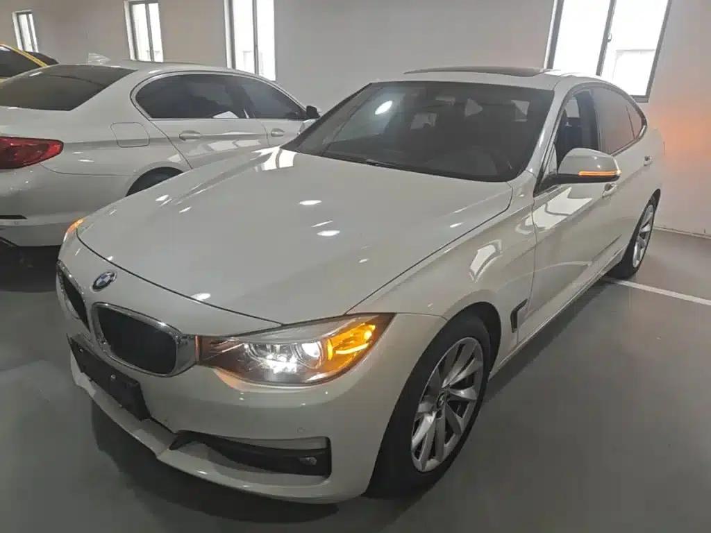 BMW 3 Series GT 2018 320i Fashion Edition — миниатюра 1