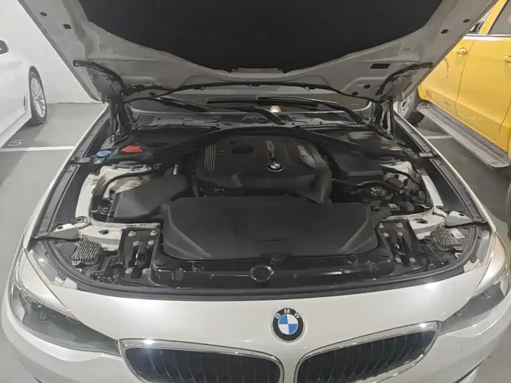 BMW 3 Series GT 2018 320i Fashion Edition — миниатюра 20