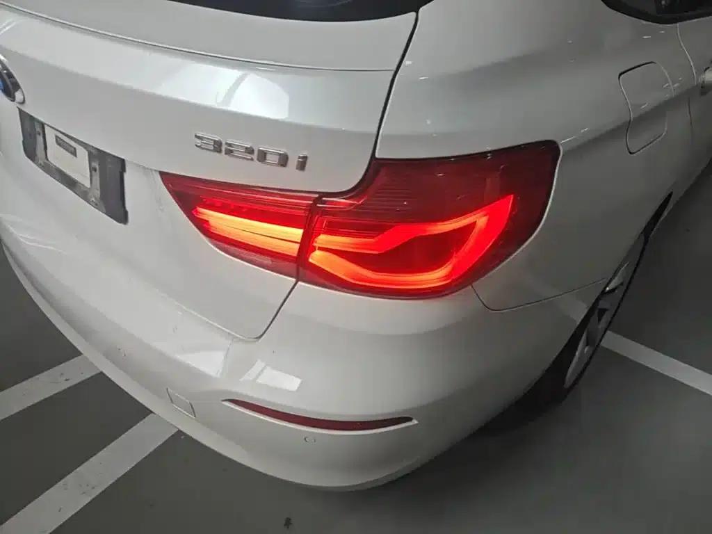 BMW 3 Series GT 2018 320i Fashion Edition — миниатюра 8