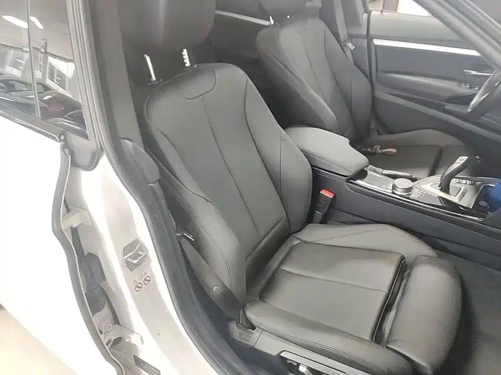 2020 BMW 3 Series GT 320i M Sport Package — миниатюра 25