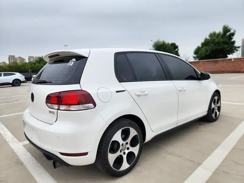 2010 Golf GTI 2.0TSI GTI — миниатюра 6