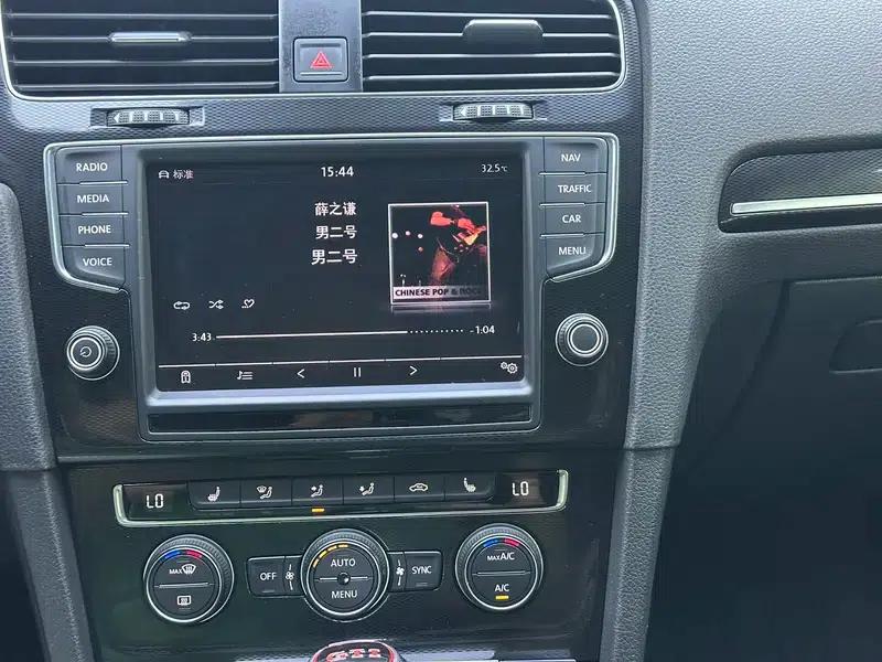2016 Golf GTI 2.0TSI GTI — миниатюра 20