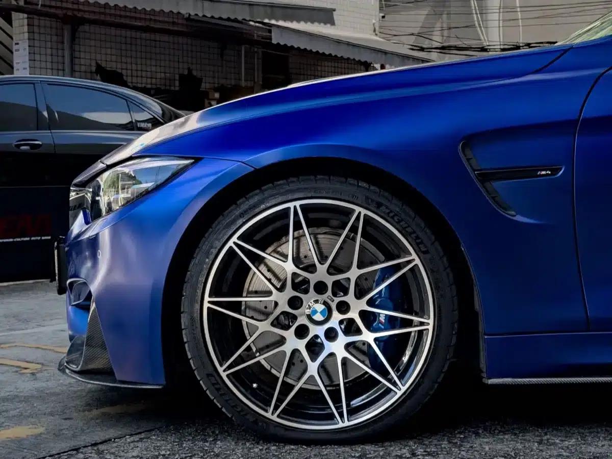 2017 BMW M4 Coupe Fan Edition — миниатюра 6