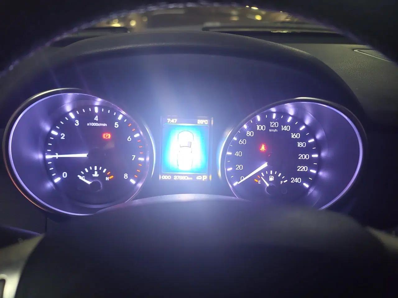 Haval H8 2015 2.0T Four-Wheel Drive Comfort Version — миниатюра 11