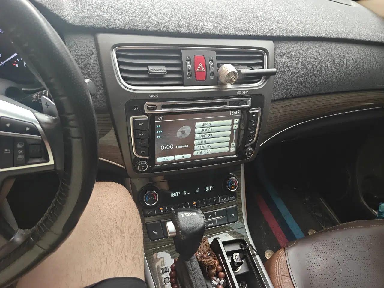 Haval H8 2015 2.0T Two-Wheel-Drive Standard Version — миниатюра 13