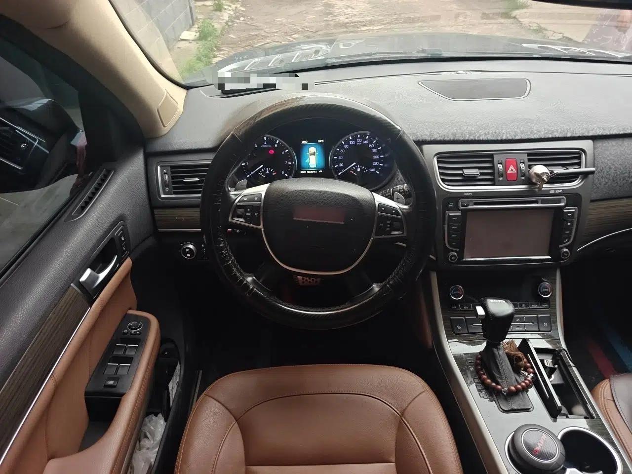 Haval H8 2015 2.0T Two-Wheel-Drive Standard Version — миниатюра 10