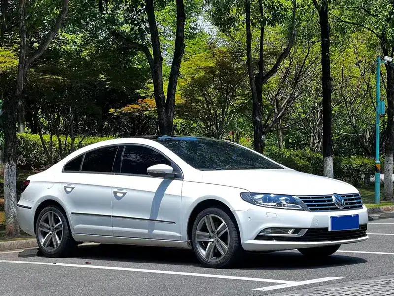 Volkswagen CC 2016 1.8TSI Luxury — миниатюра 3