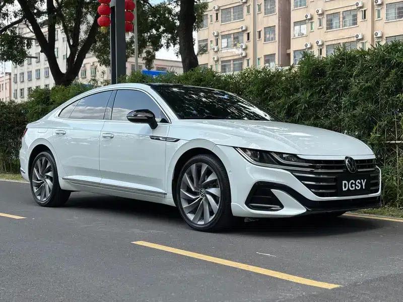 Volkswagen CC 2021 380TSI Striking Edition — миниатюра 3