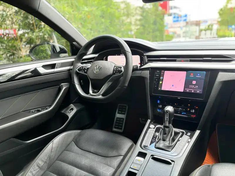 Volkswagen CC 2021 380TSI Striking Edition — миниатюра 22