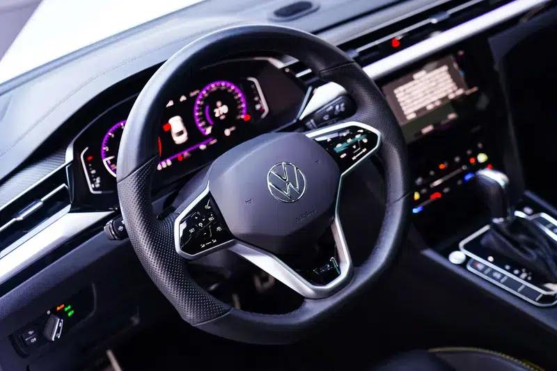 Volkswagen CC 2023 380TSI Brilliant Edition — миниатюра 5