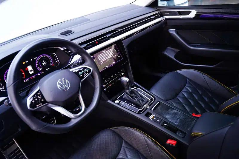 Volkswagen CC 2023 380TSI Brilliant Edition — миниатюра 8