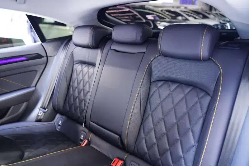 Volkswagen CC 2023 380TSI Brilliant Edition — миниатюра 10