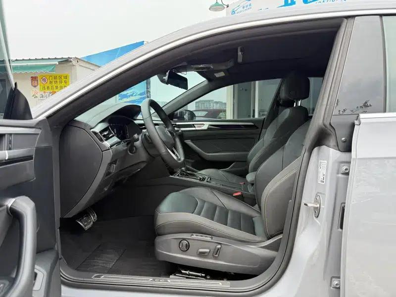 Volkswagen CC 2021 380TSI Striking Edition — миниатюра 14