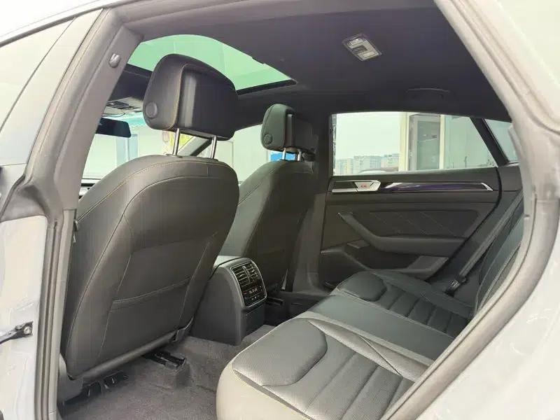 Volkswagen CC 2021 380TSI Striking Edition — миниатюра 15