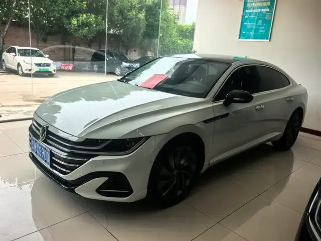 Volkswagen CC 2024 380TSI - Eye-Catching Edition