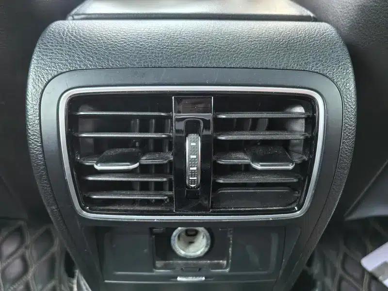 Volkswagen CC 2016 1.8TSI Luxury — миниатюра 8