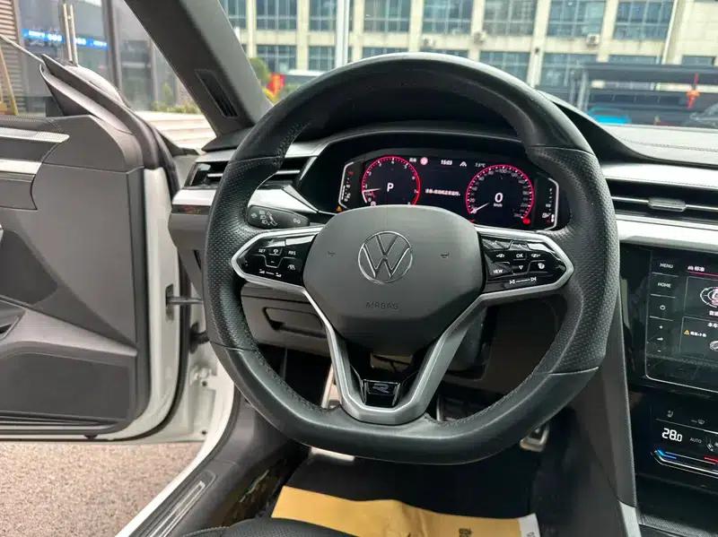 Volkswagen CC 2024 380TSI Striking Edition — миниатюра 11