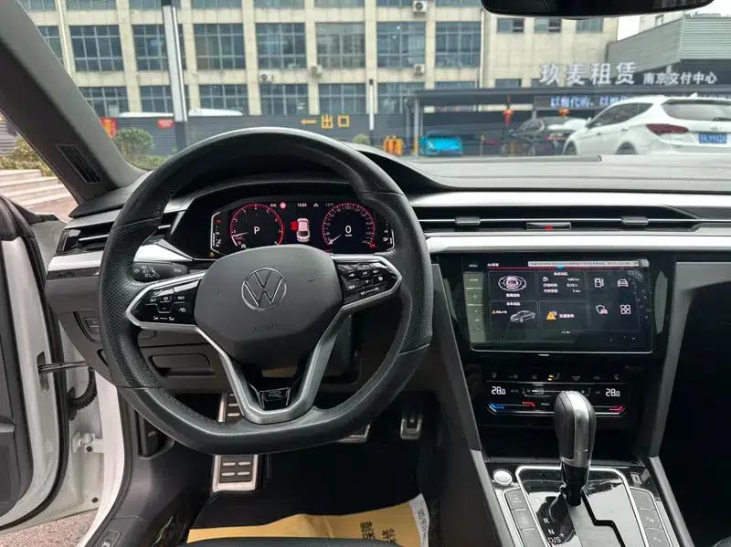 Volkswagen CC 2024 380TSI Striking Edition — миниатюра 12