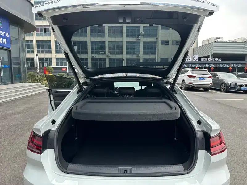 Volkswagen CC 2024 380TSI Striking Edition — миниатюра 16