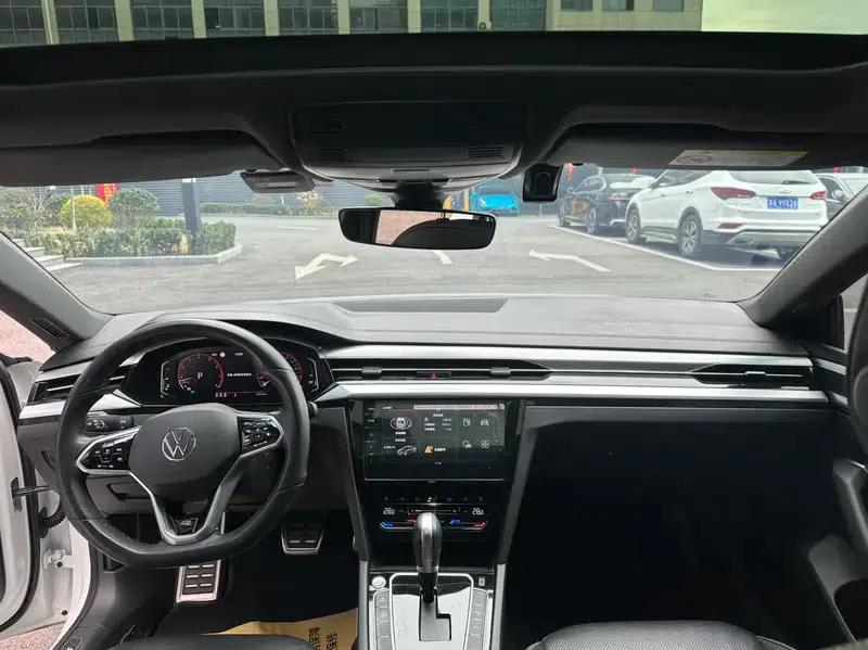 Volkswagen CC 2024 380TSI Striking Edition — миниатюра 9