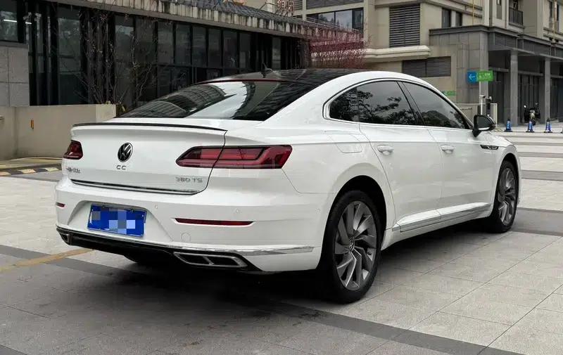 Volkswagen CC 2023 380TSI Striking Edition — миниатюра 6