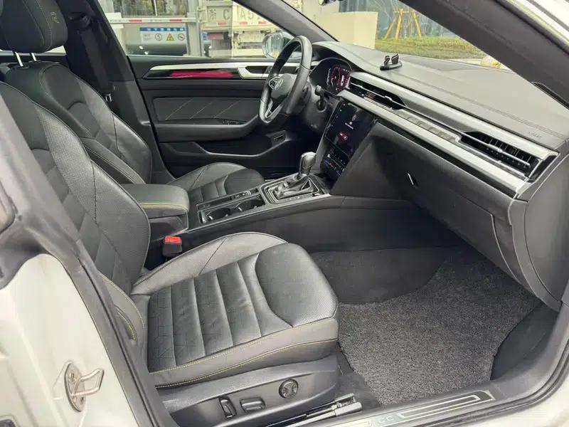Volkswagen CC 2023 380TSI Striking Edition — миниатюра 7