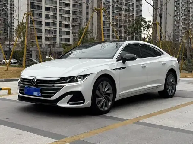 Volkswagen CC 2023 380TSI Striking Edition