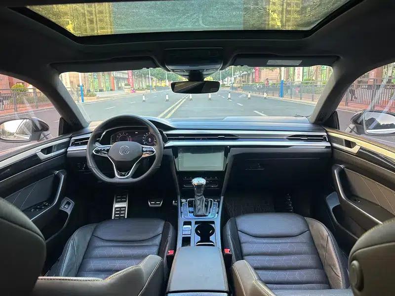 Volkswagen CC 2021 380TSI Striking Edition — миниатюра 12