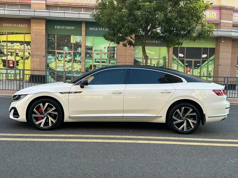 Volkswagen CC 2021 380TSI Striking Edition — миниатюра 4