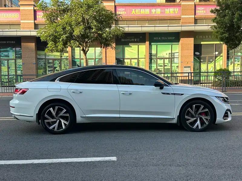 Volkswagen CC 2021 380TSI Striking Edition — миниатюра 8
